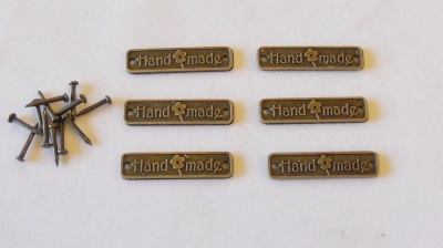 ''Hand Made'' small alloy plaques - Pack of 6